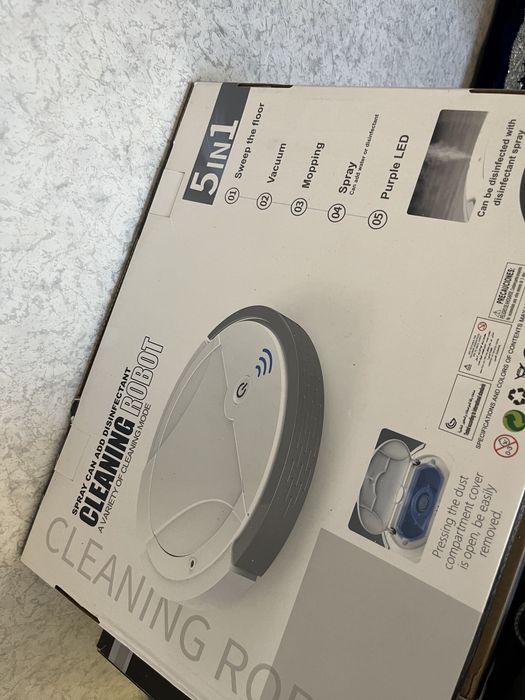 Продам робот пылесос