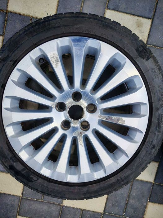 Vand Jante originale Ford, R17, 5x108, cu anvelope de iarna decente, Dot 16