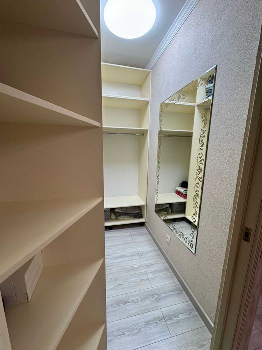 Продается 2 комн кв Сатпаева,16