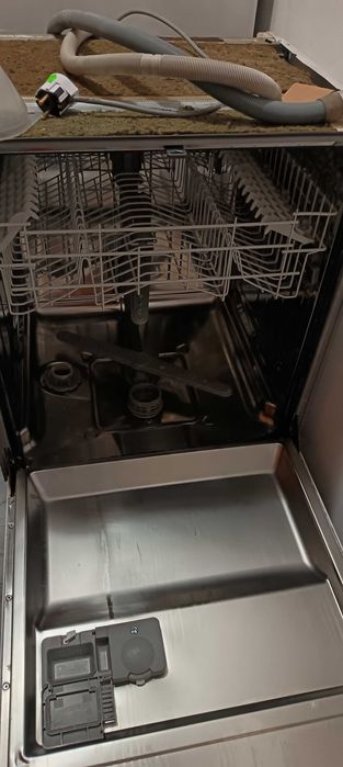 Съдомиялна Amica