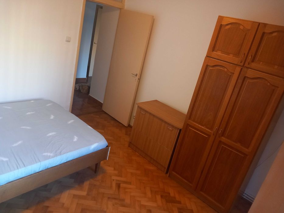 Chirie 3 camere dambu pietros