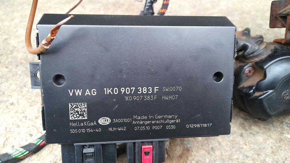 Carlig de remorcare Vw Golf 5,Golf 6 ,Golf5 plus Golf 6 plus