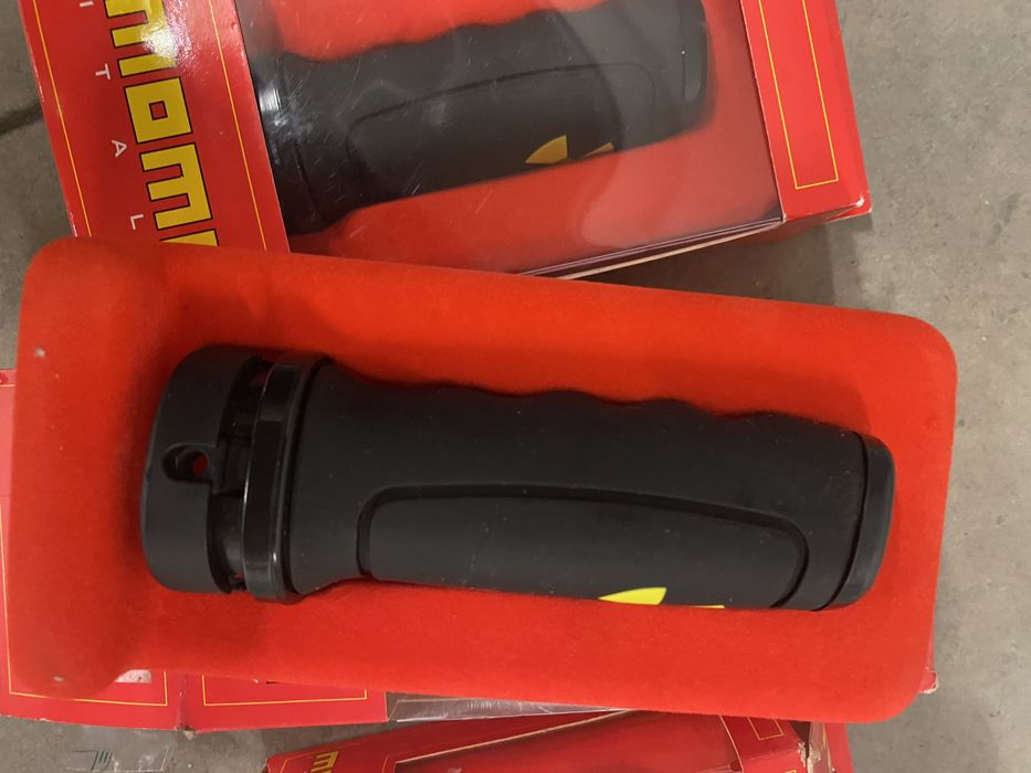 Топка за скоростен лост MOMO, Italy