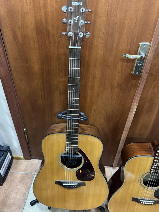 Легендарная Yamaha FG700S и Yamaha SCF08