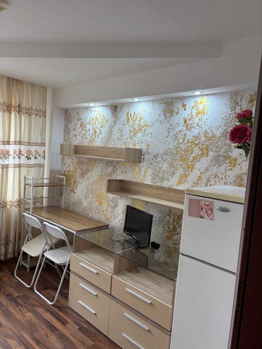 Proprietar Inchiriez garsoniera renovată  Complex Studentesc Timisoara