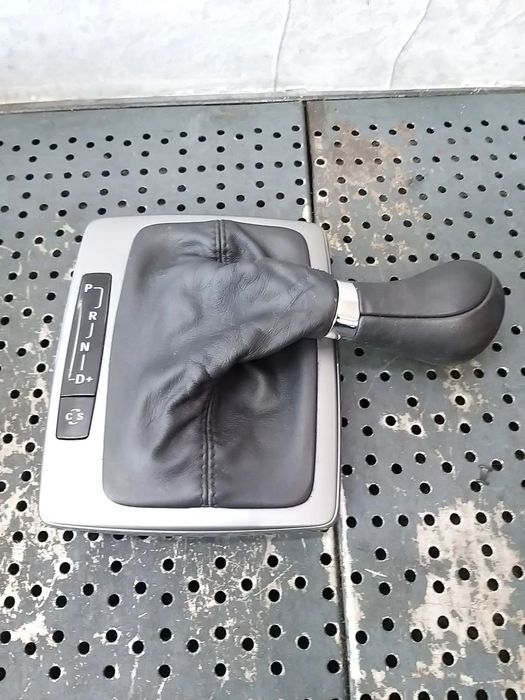 ornament nuca schimbator viteze mercedes c class w204 a2042670288q9