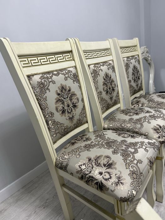 Стулья по 4000 тенге (торг)