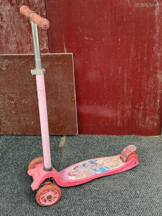 Роликивыйе коньки