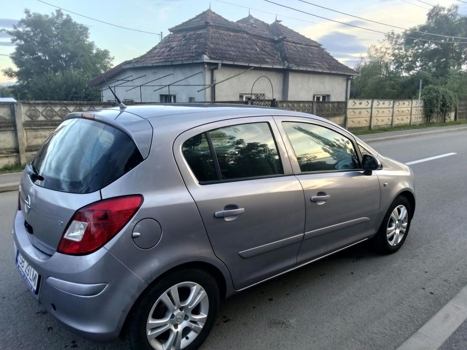 Opel CORSA 1.2 benzina