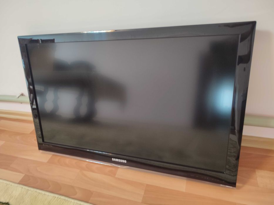 ЖК-телевизор Samsung 37" Full HD (LE37C530)