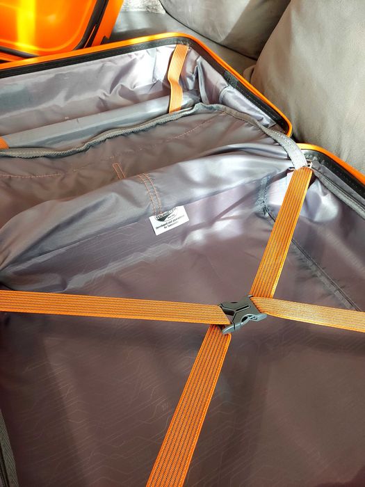 2 броя Куфар American Tourister Bon Air Dlx 55 см. и 66 см. Samsonite