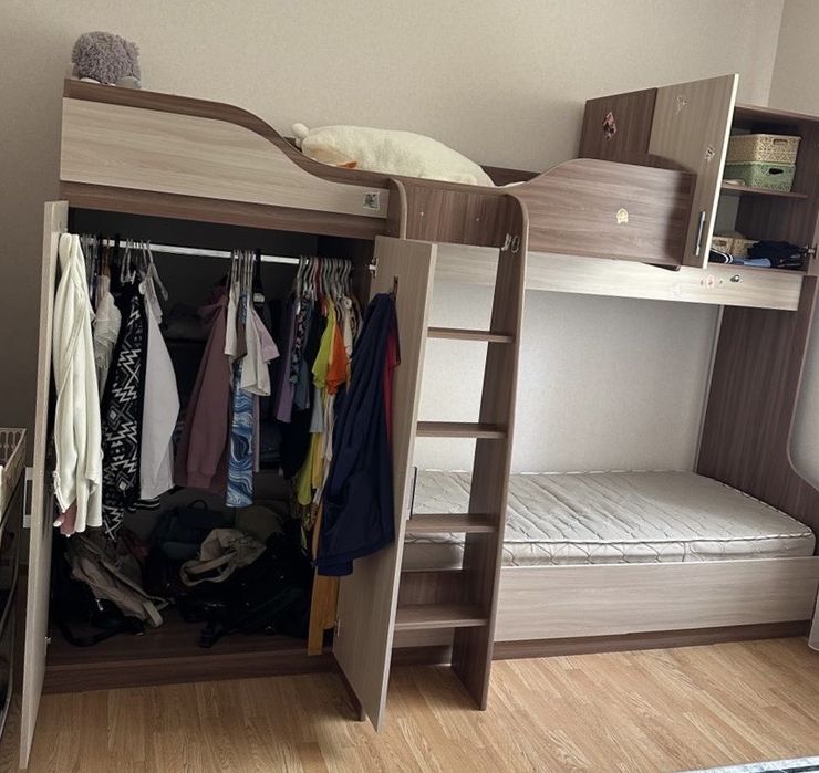 Кровать двухярусная