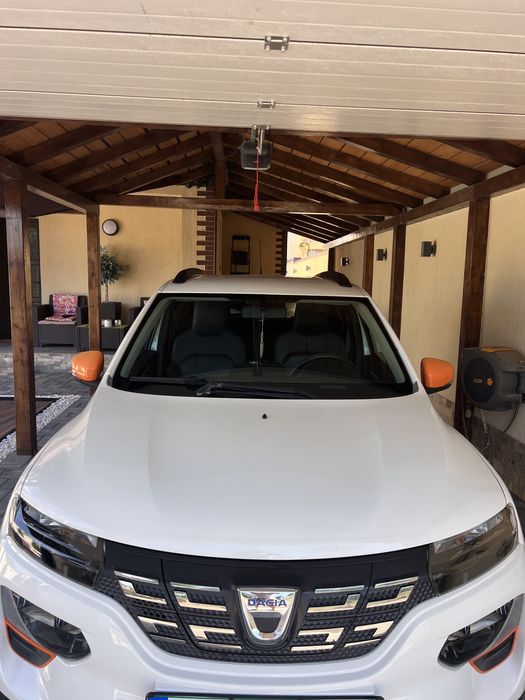 Vand Dacia Spring 27000 km  Pretul este fix