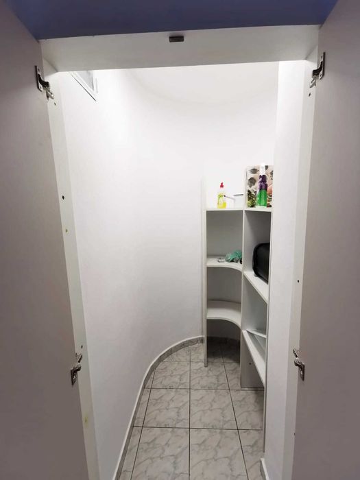 Apartament  zona Centrul Civic pretabil locuinta sau birou