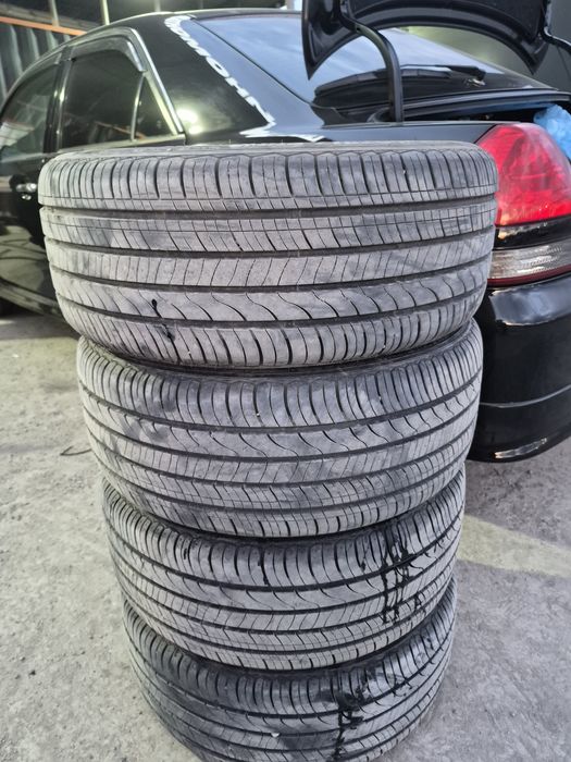 Продам резины 225/50/17