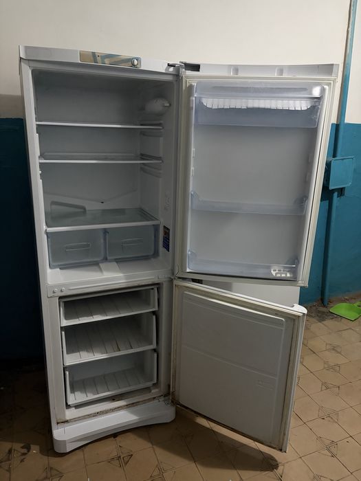 Продам холодильник