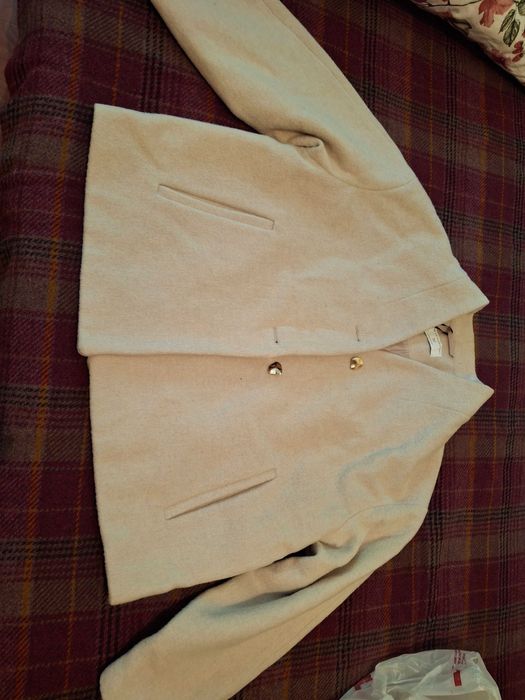 Куртка шерстяная очень красивая