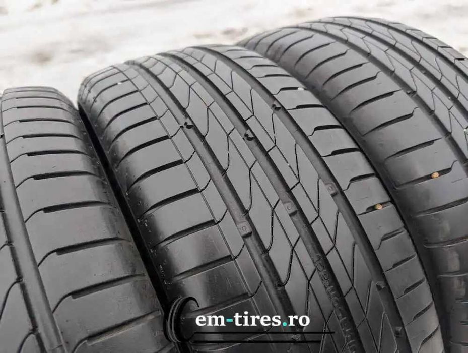 SET 4 Anvelope Vara 185/55 R15 CONTINENTAL UltraContact 82H