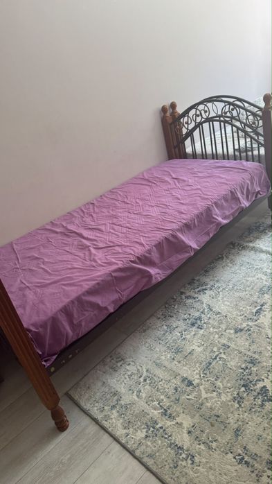 Кровать в отличном состоянии