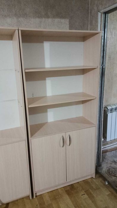 продам офисные шкафы