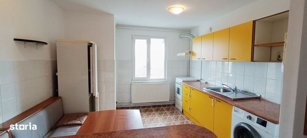 Apartament cu 2 camere decomandate, in cartierul Astra-Mercur