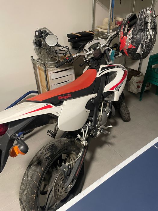 Malaguti xsm50 1000€