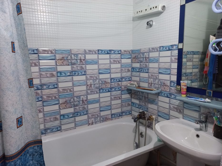 Продаётся 6-и комнатная квартира