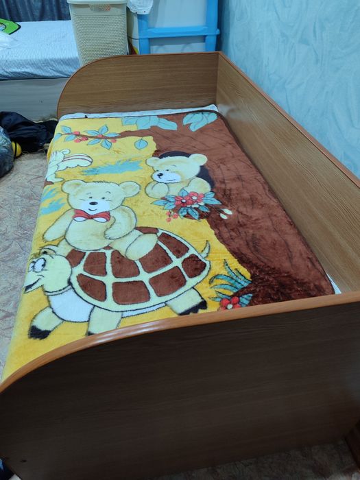 Продам детскую кровать
