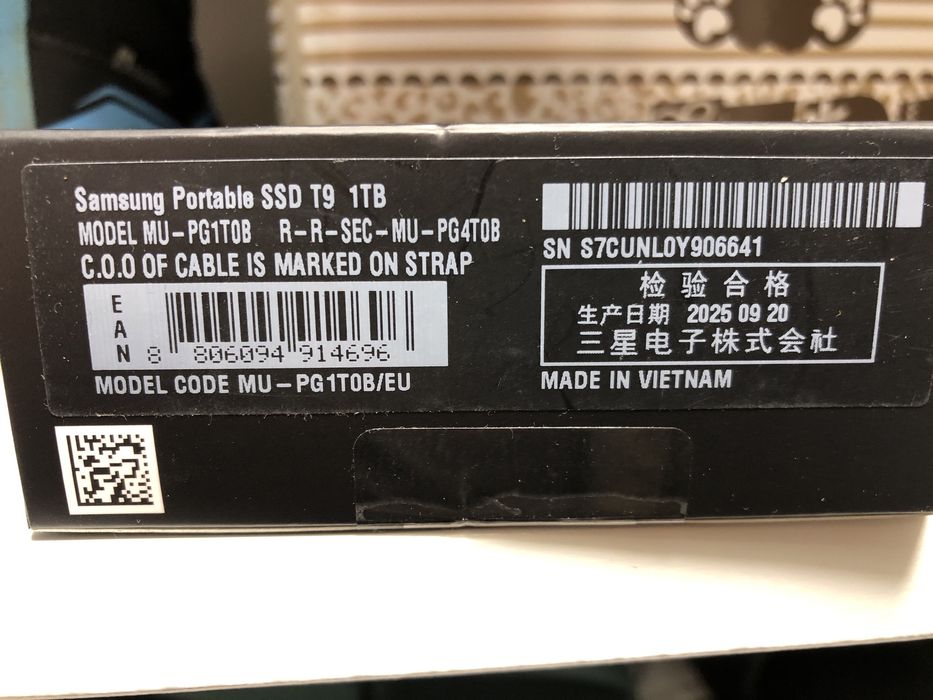 Samsung T9 ,4 Tb si 1 Tb sigilate