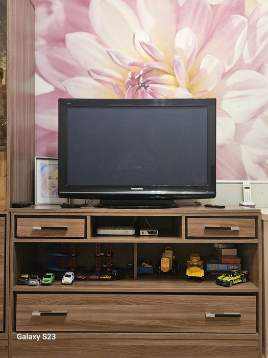 Тумбочка для телевизора