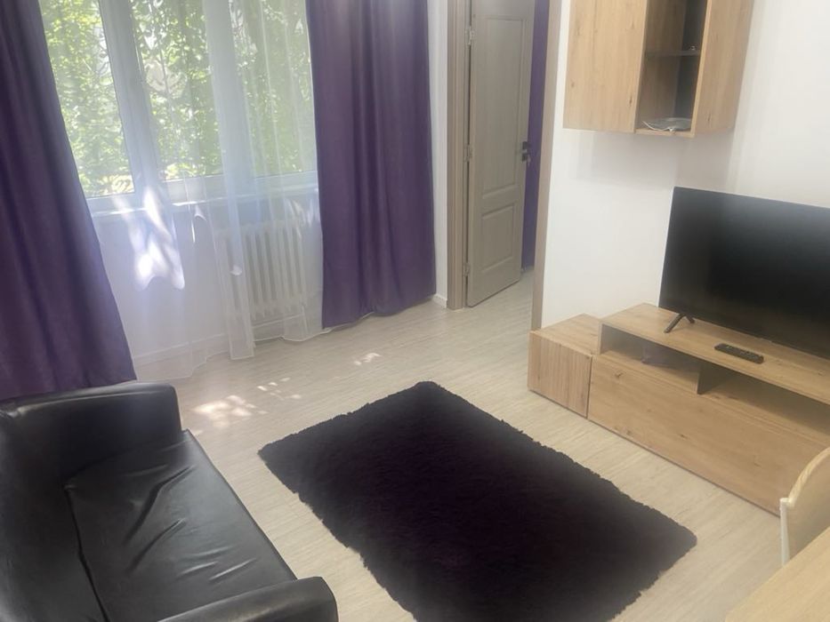 De inchiriat Apartament 2 camere zona spital bacau