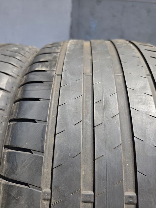 2 бр. летни гуми 255/35/21 Bridgestone DOT 0421 4 mm