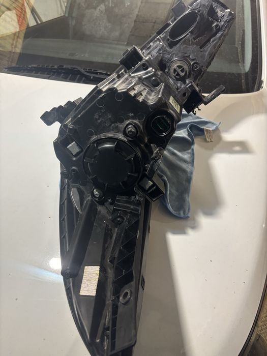 Продаю фару акцент