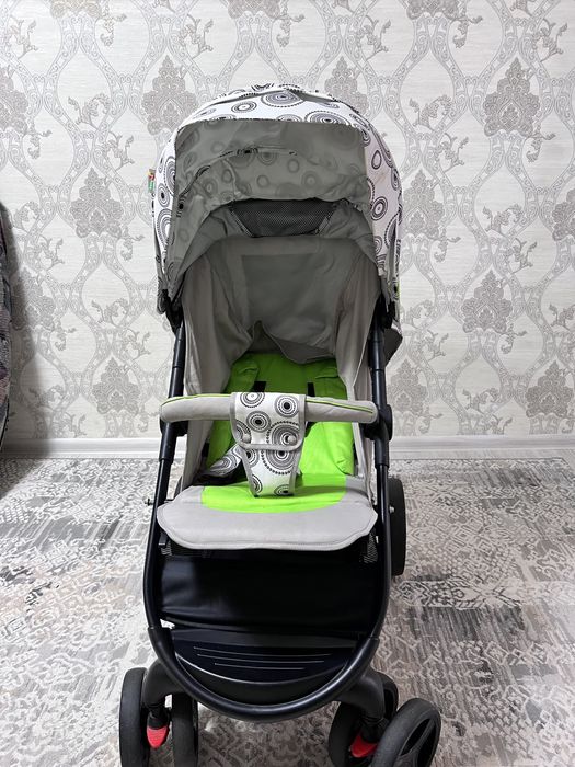 Продам коляску почти новая