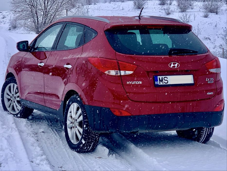 Hyundai ix35 2.0 CRDi 4x4 Android Camera Navi Piele Incalzire Scaune