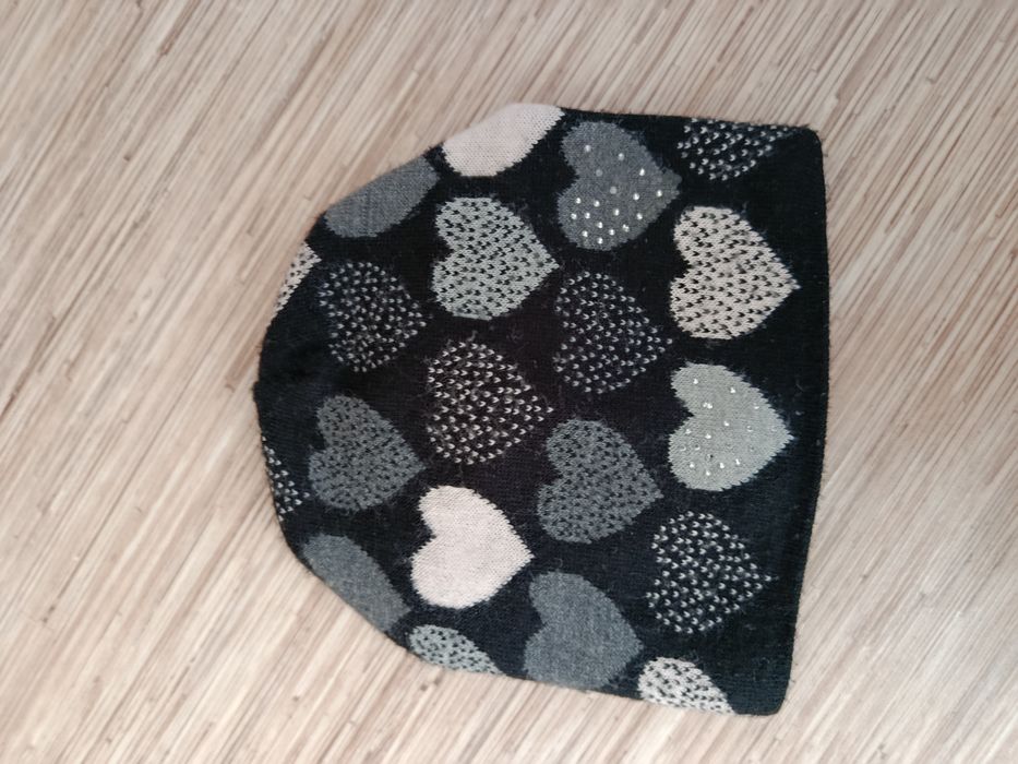 Продам детские шапки