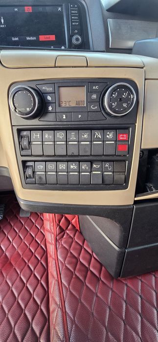 Vând MAN TGX 460, Euro 6 din  2017, cu clima de stationare si Smart Taho v. 2