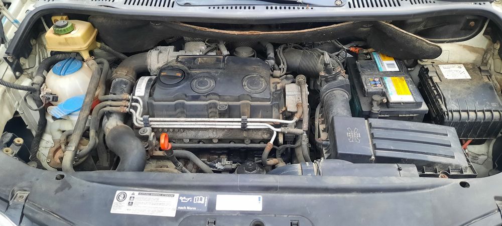 Vw caddy an 2010 ,diesel 1,9 cu 105 cai, 270 mi reali, f buna