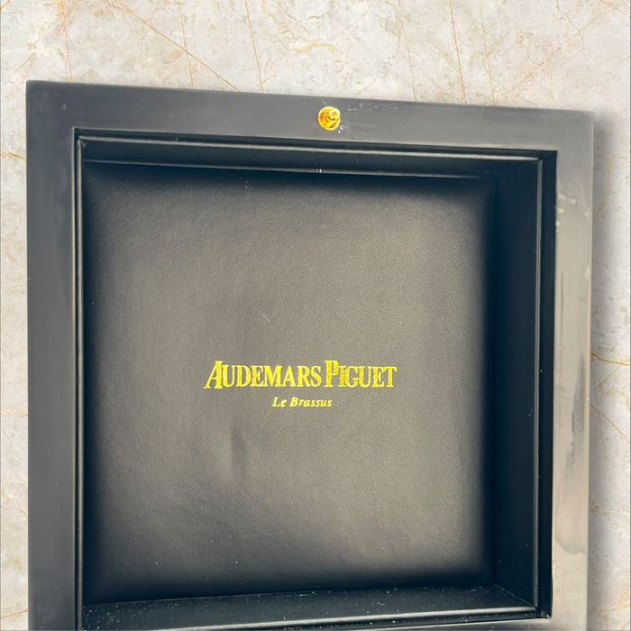 Audemars Piguet оригинална  кутия за часовник