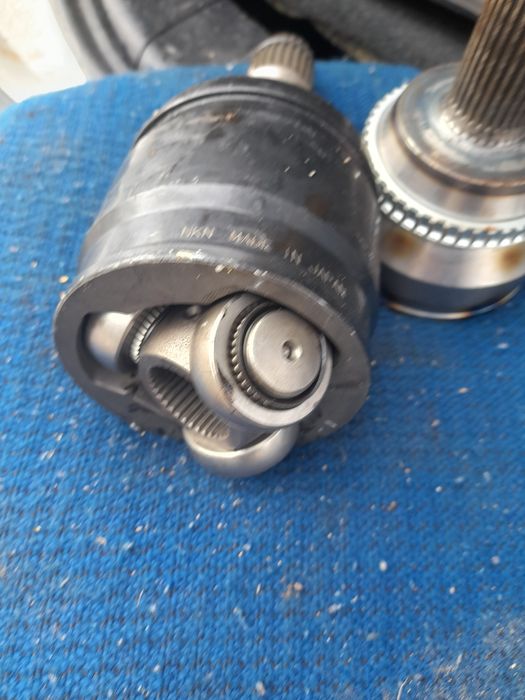 Карета за японски автомобил и тортинетка