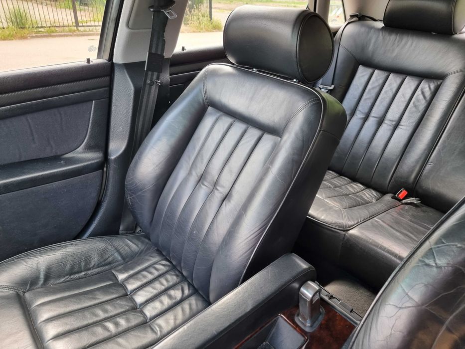 Ауди А8 3.7 бензин само на части