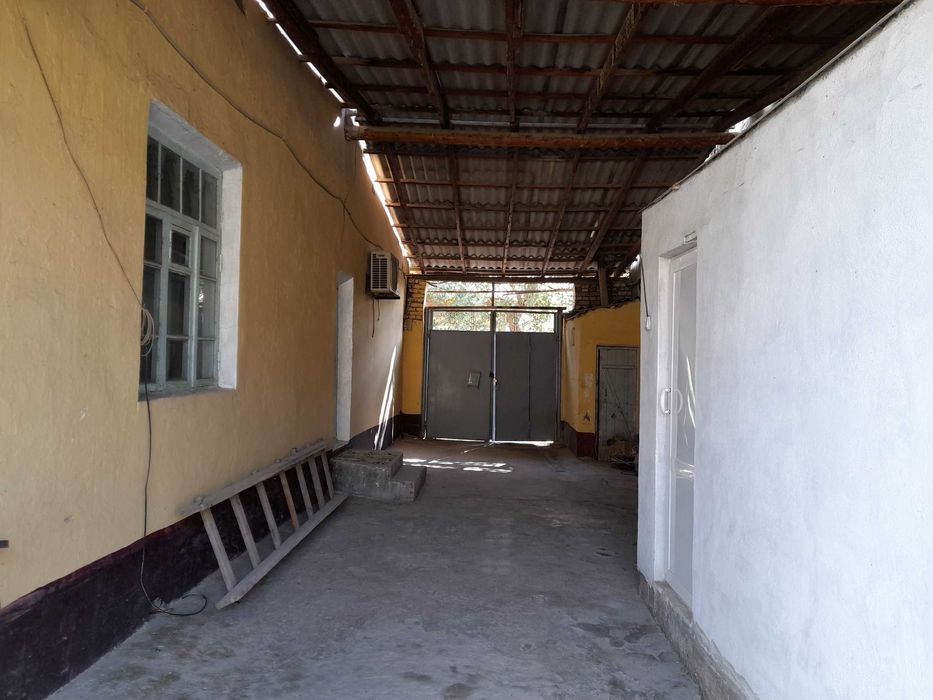 Барча қулайликларга эга ХОВЛИ СОТИЛАДИ