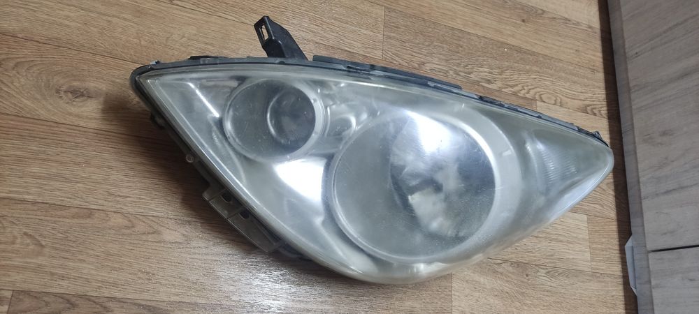 Продам фары на Ниссан Ноут