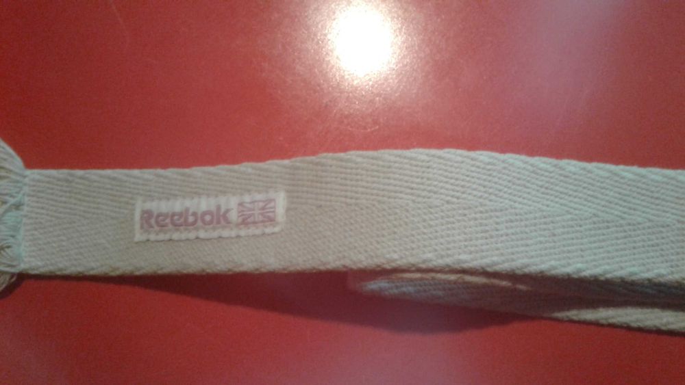 Продам джинсы+джинсовое боди+ремень