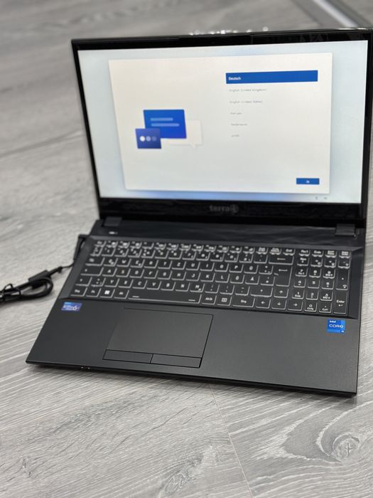 Laptop nou TERRA MOBILE 1516U