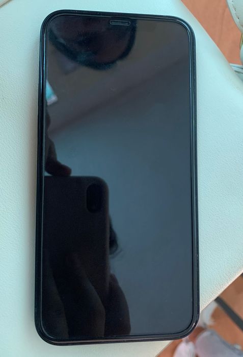 iPhone 12 с гарантией