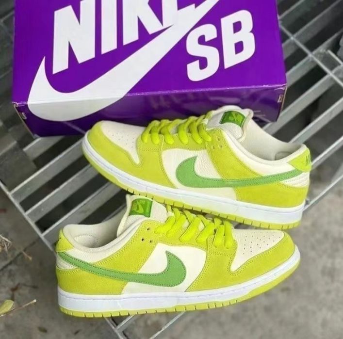 Кросовки данки!!