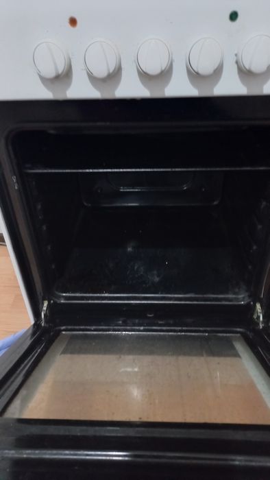 Продам  электро плиту