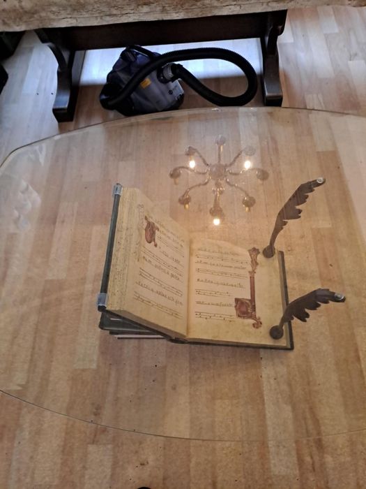 Холна бутикова масичка