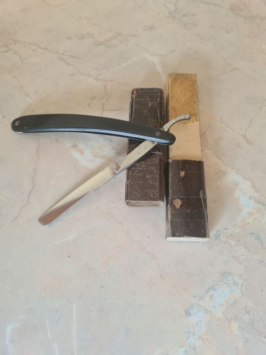 Cutit maner Corn Cerb si Brici Barbierit autentice